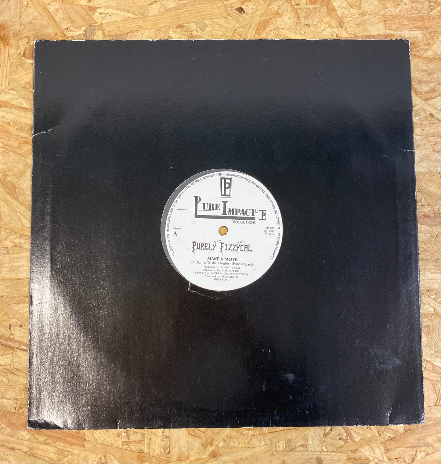 Purely Fizzycal – Make A Move